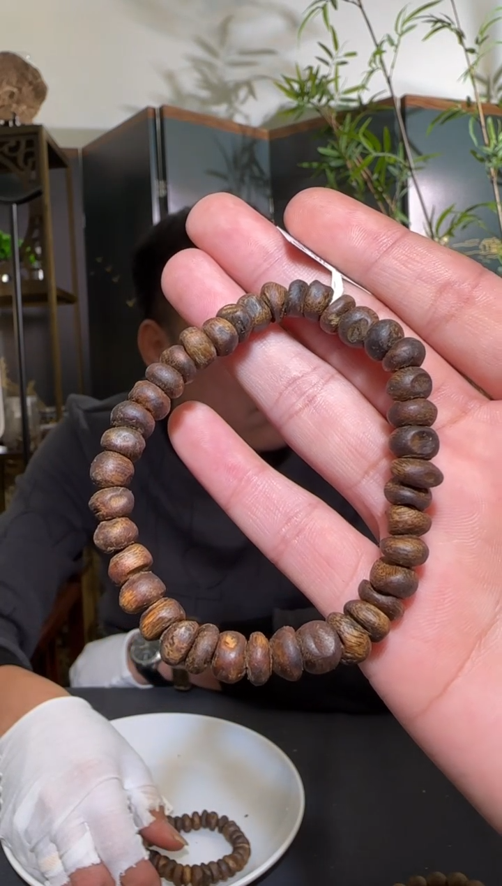 【闪购商品】沉香手串单圈虫漏0.8/8g