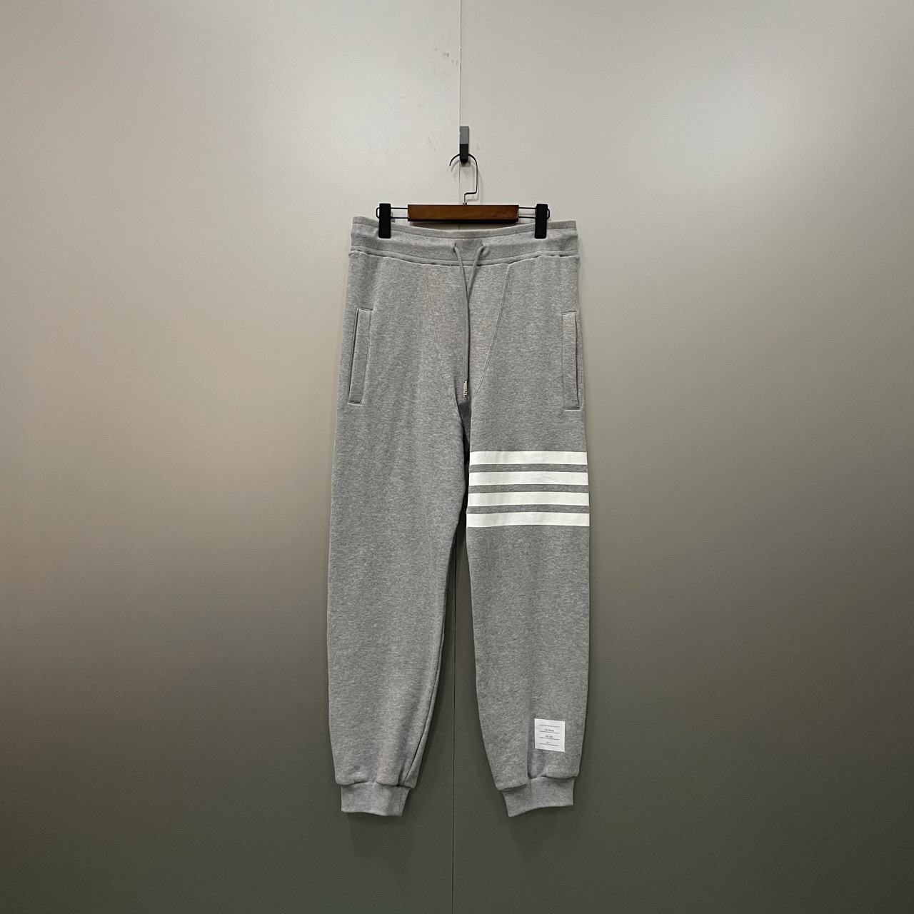 Thom Browne tb 灰色条纹印花卫裤 4码/95新/公价7800/无配件 jc6