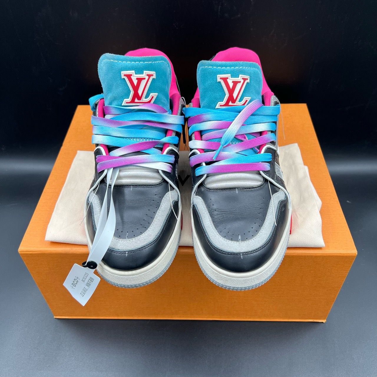 LV 路易威登 Trainer 秀款蓝粉黑灰水泥板鞋 41.5码/95新/无配件
