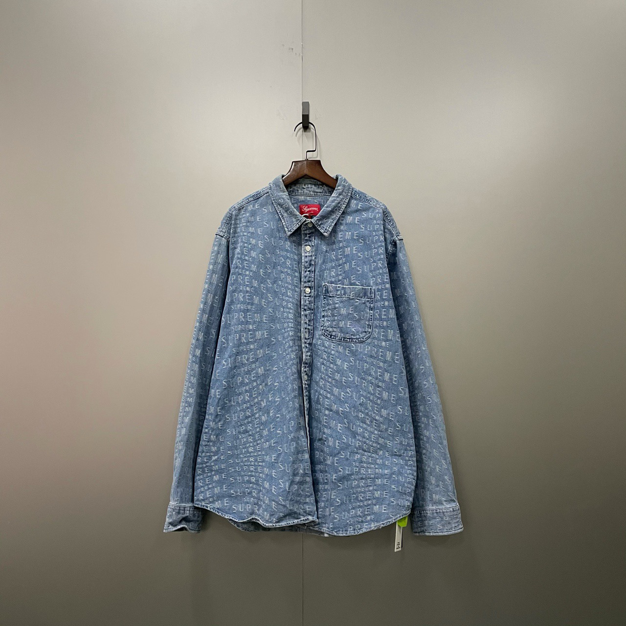 Supreme 满印字母印花牛仔衬衫 XL码/95新/毒2067/无配件 jc60020