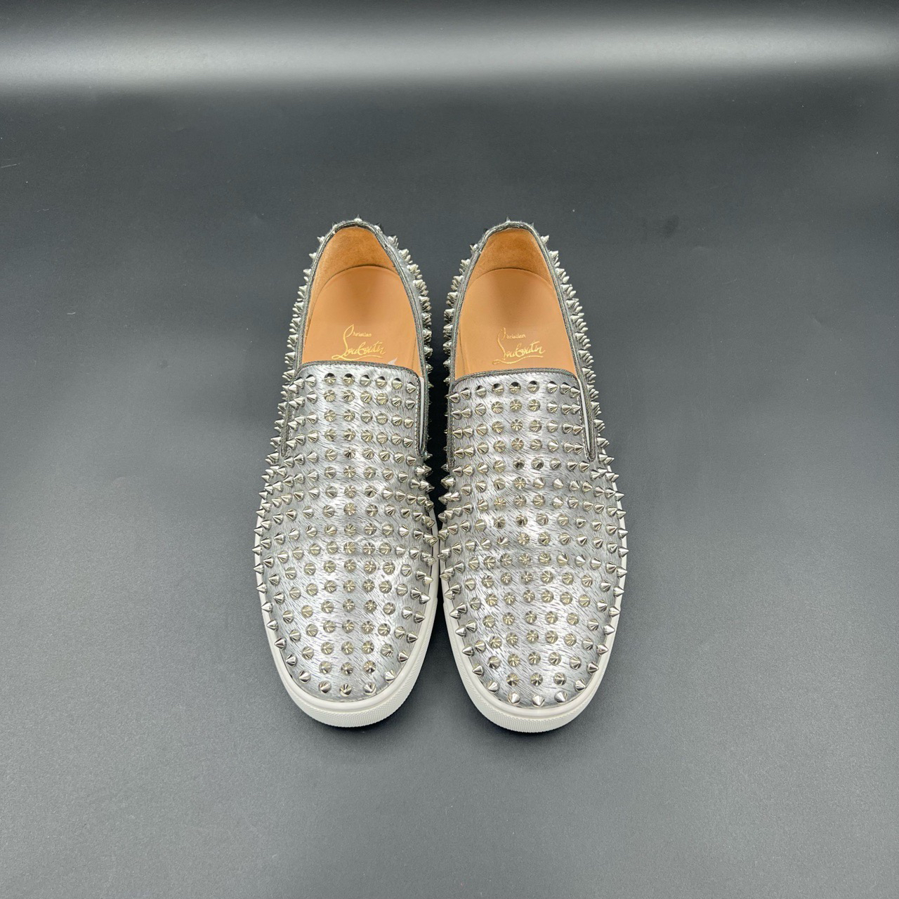 Christian Louboutin CL 银色铆钉一脚蹬红底板鞋 42码/95新/