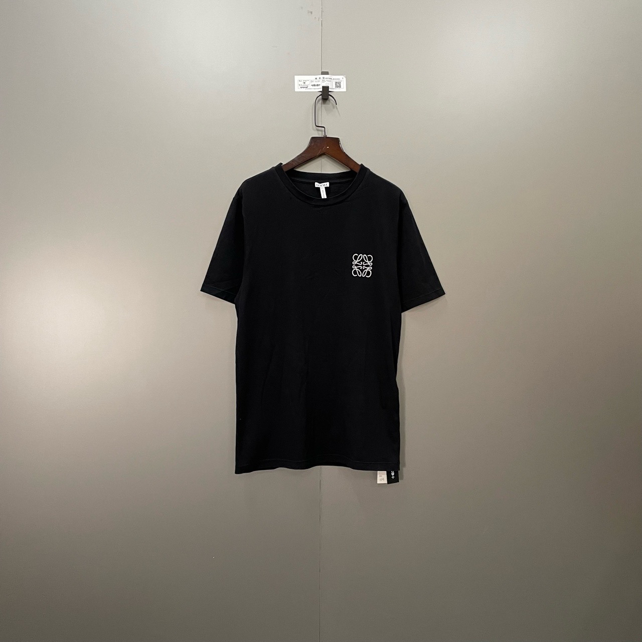 LOEWE 罗意威 黑色logo短袖 XS码/95新/毒2409/无配件 jc601641