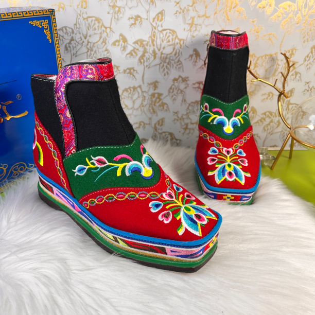 女式红色平底工艺鞋坡跟时尚复古