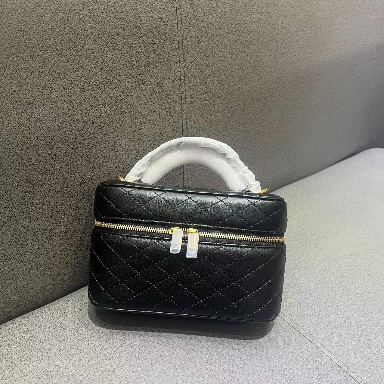 【A108-BG1102】时尚休闲百搭小香风女士黑色单肩菱格肩包