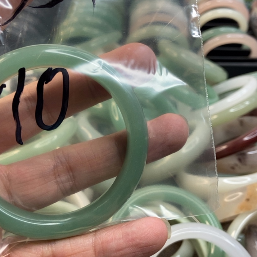 【闪购商品】石英质玉手镯合金