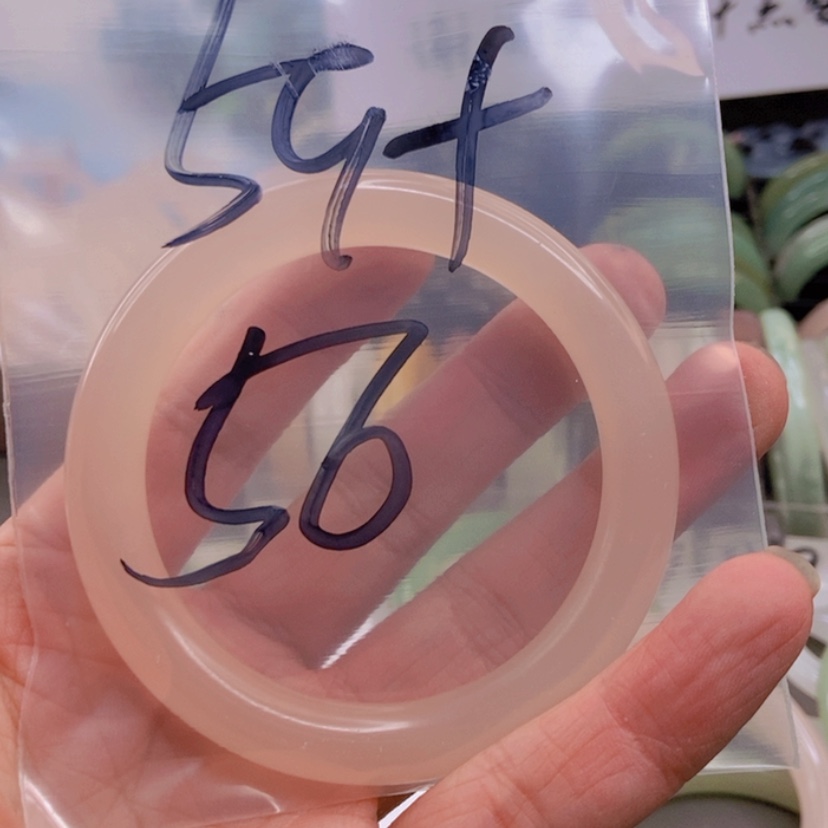 【闪购商品】石英质玉手镯合金