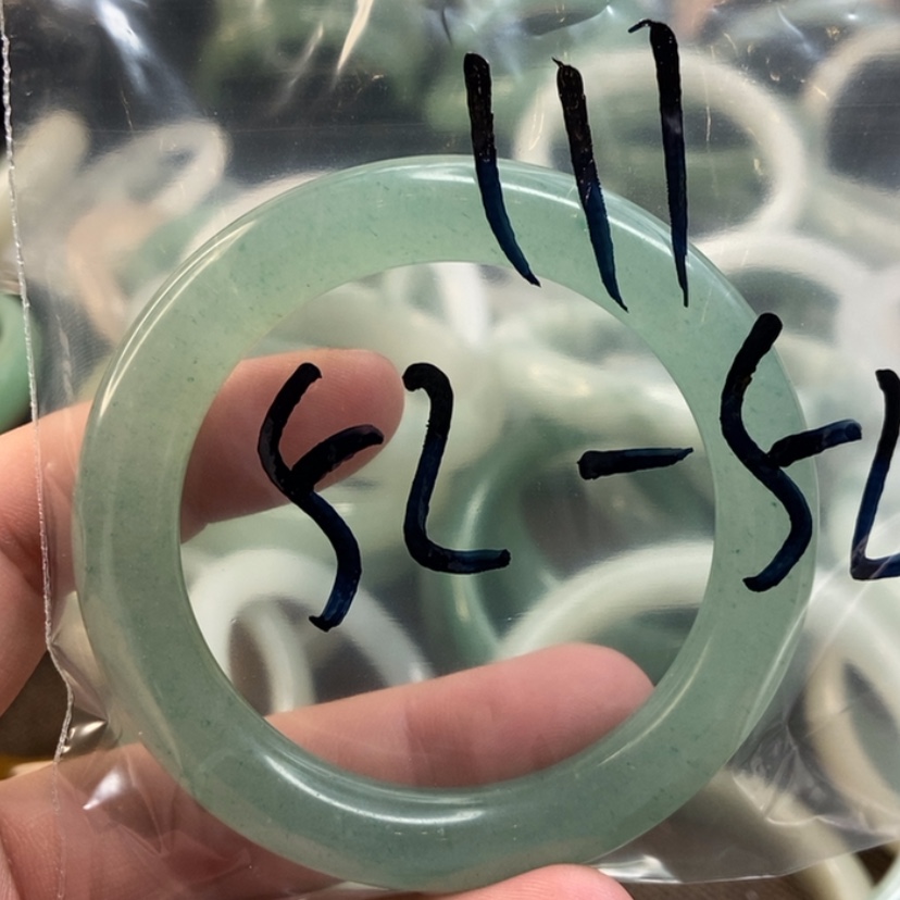 【闪购商品】石英质玉手镯未镶嵌