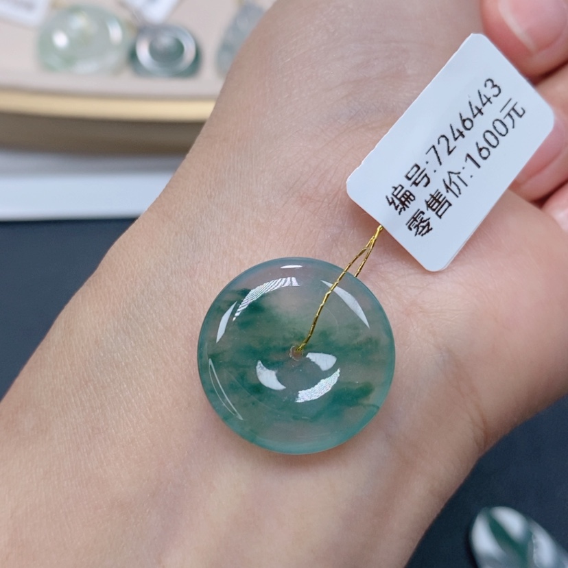 【闪购商品】翡翠颈饰未镶嵌7246443