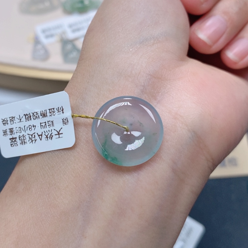 【闪购商品】翡翠颈饰未镶嵌S****t3974243