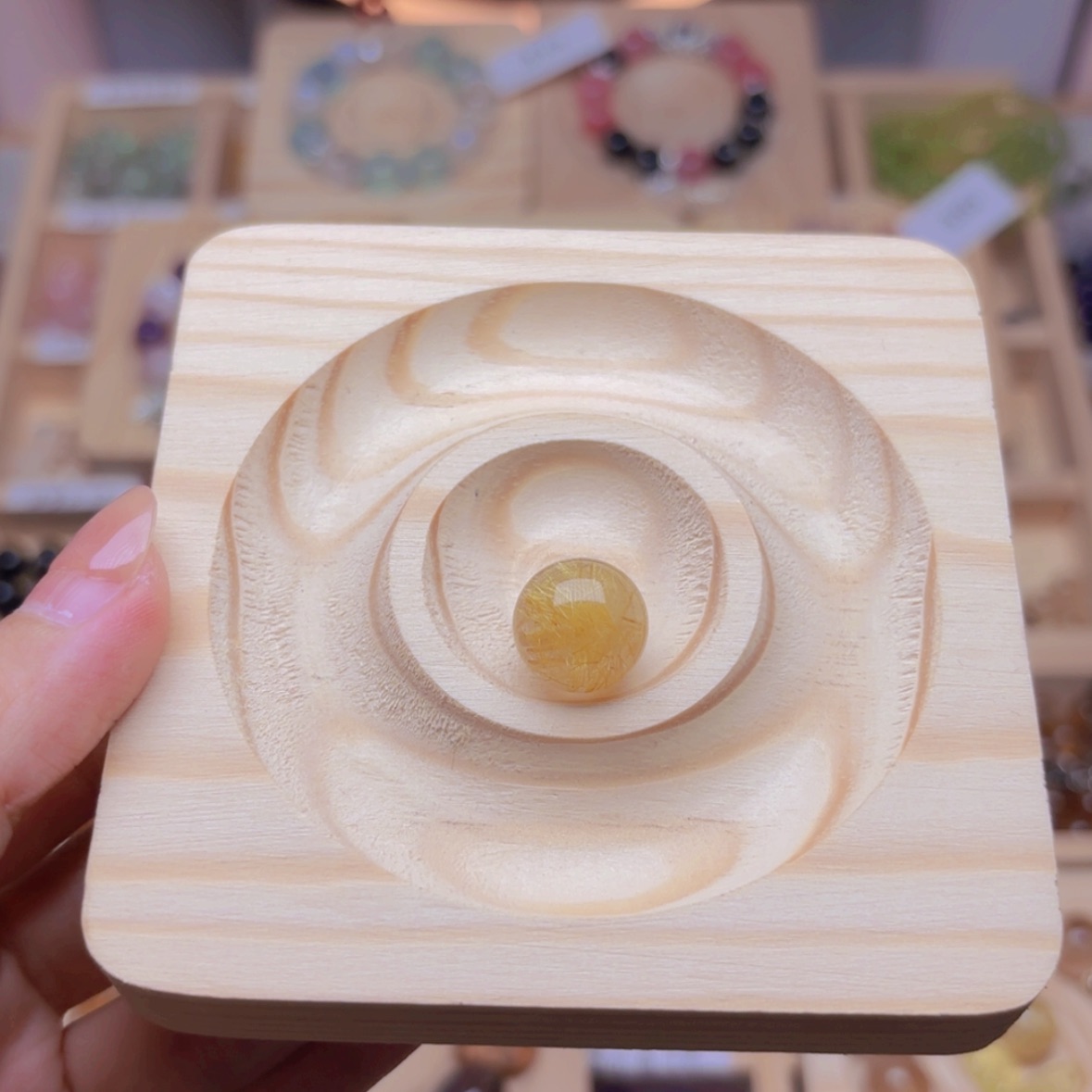 【闪购商品】水晶单珠未镶嵌孟*含