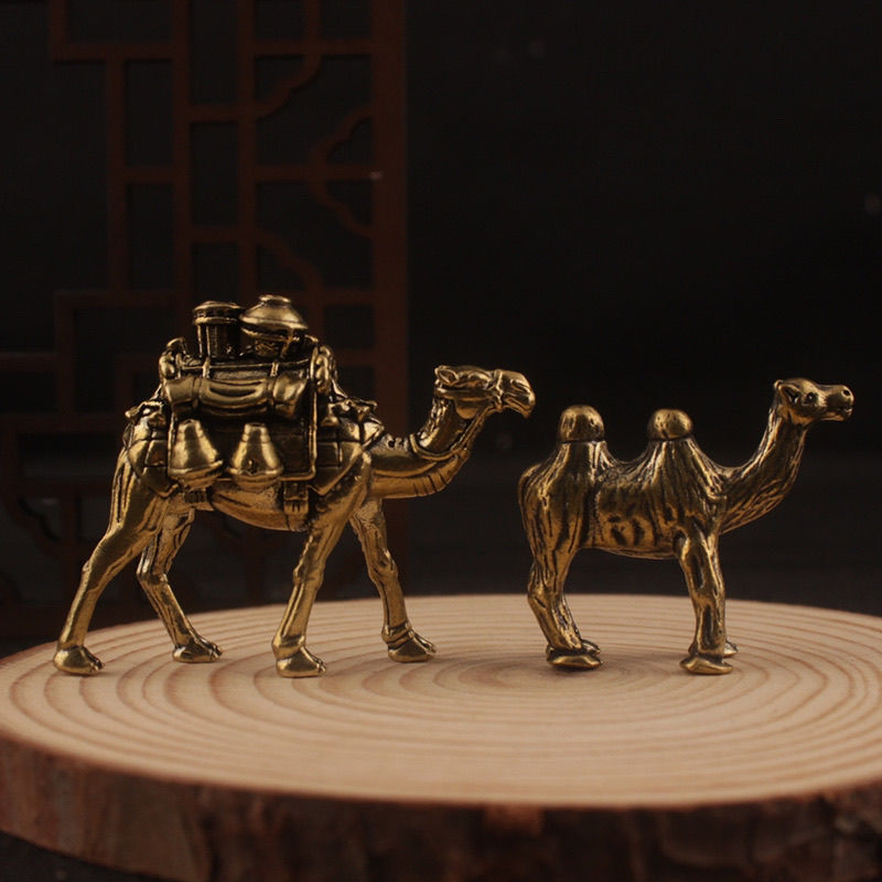 沙漠行者骆驼摆件旅游工艺品纪念品家居桌面摆件沙漠骆驼黄铜茶宠