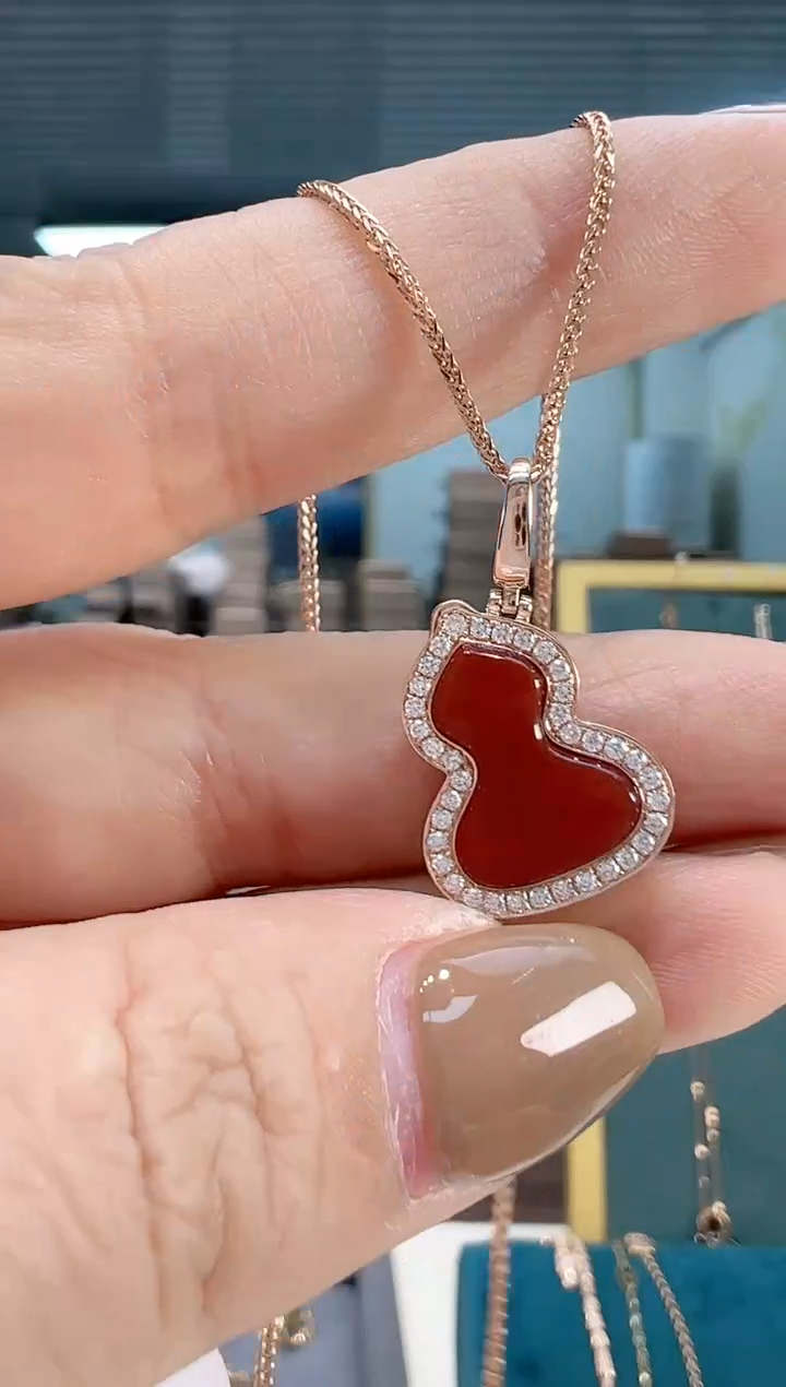【闪购商品】钻石吊坠(不含链)18K金镶嵌满钻红葫芦吊坠
