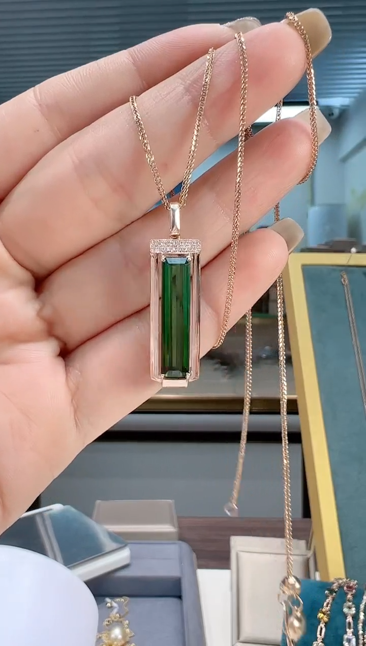 【闪购商品】碧玺吊坠(不含链)18K金镶嵌长条绿碧玺吊坠