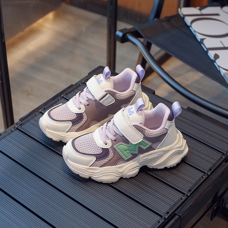 新款透气软底2024儿童跑步运动鞋春秋季男童老爹鞋子女童网面