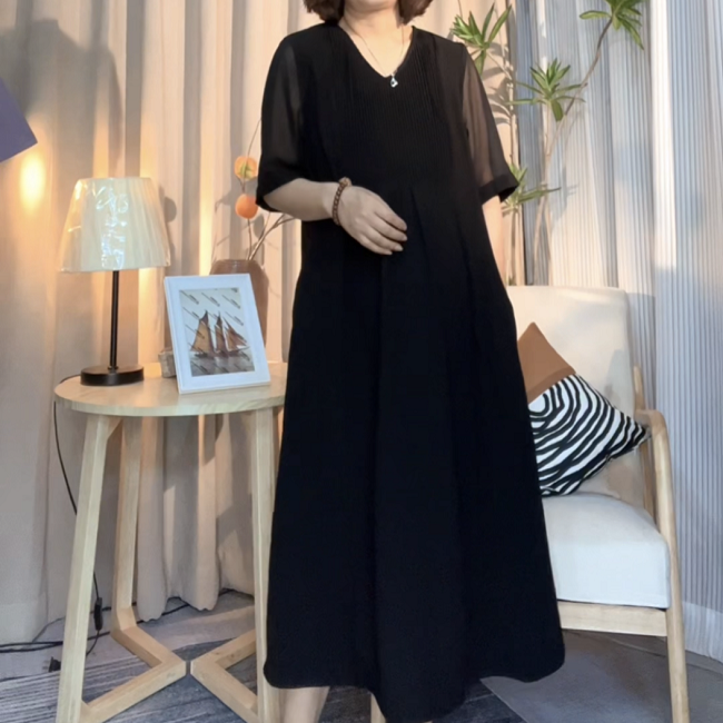 【燕子严选】轻奢优雅气质风琴褶V领显瘦连衣裙9228