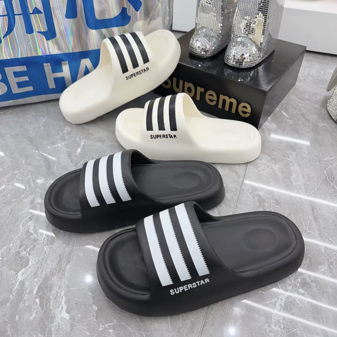 【奥莱专属】特大号36-49情侣款经典三条杠时尚EVA材质百搭情侣拖鞋