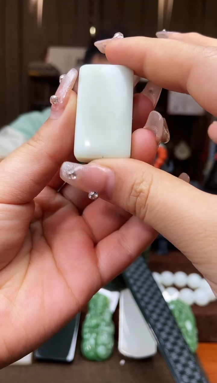 【闪购商品】和田玉挂件未镶嵌1