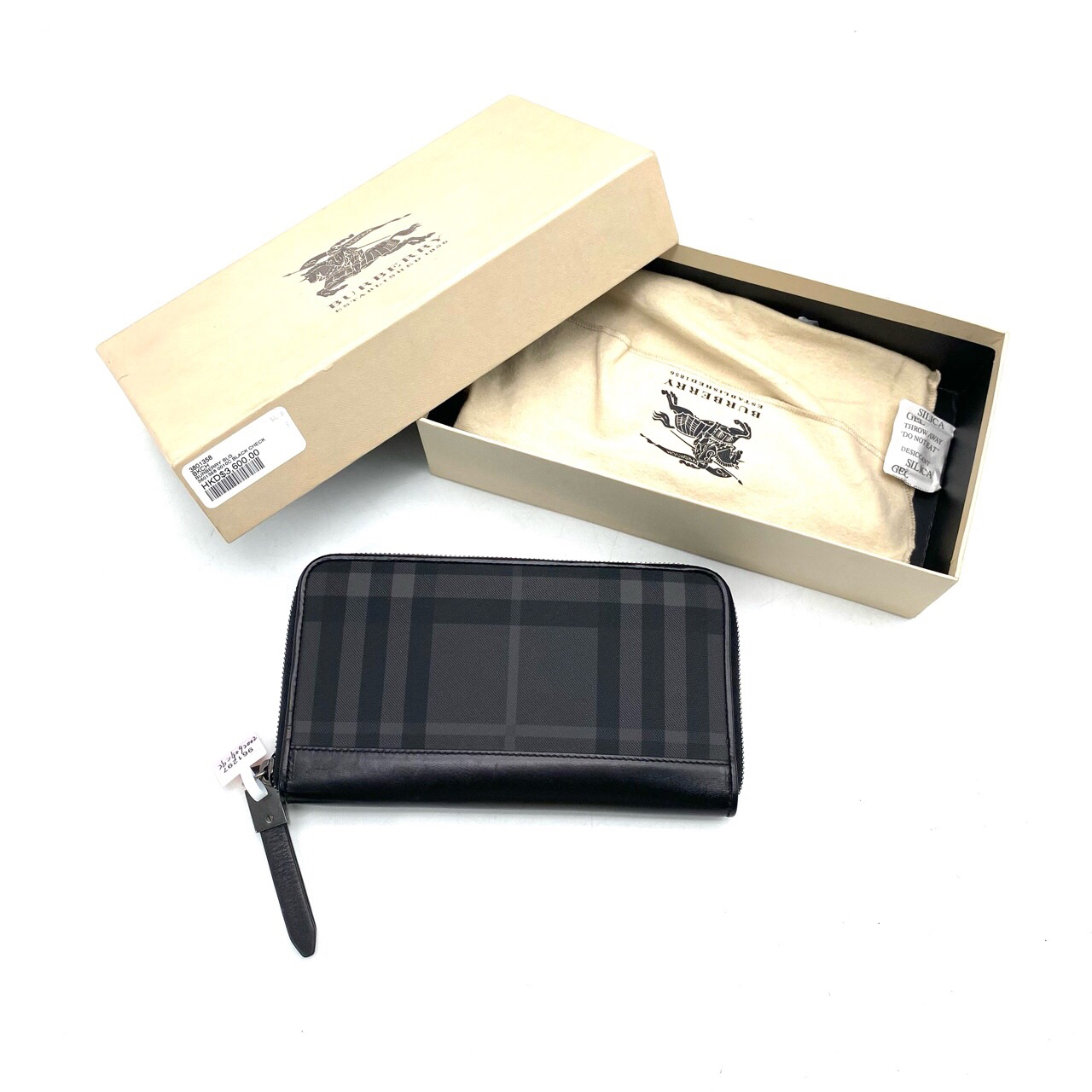 95新 BURBERRY/博柏利 98新黑灰格纹拉链钱包 尺寸21/12条纹男士