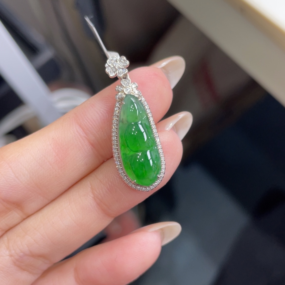 【闪购商品】翡翠颈饰18K金镶嵌