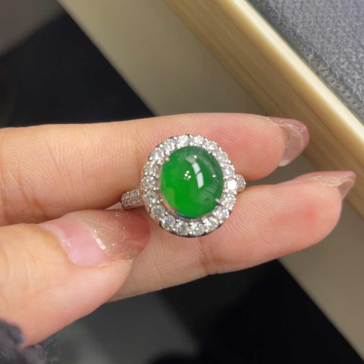 【闪购商品】翡翠颈饰18K金镶嵌