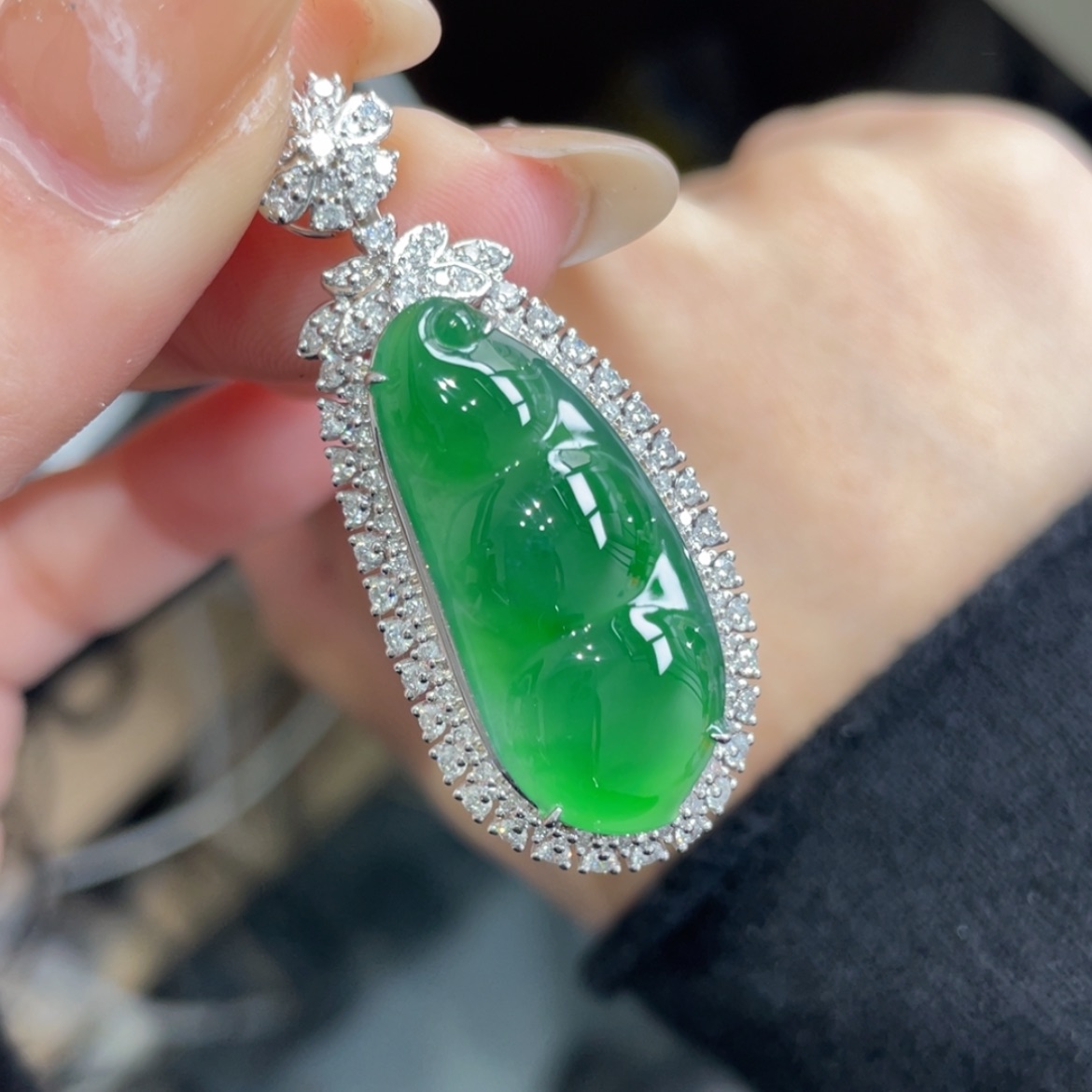 【闪购商品】翡翠颈饰18K金镶嵌东****密