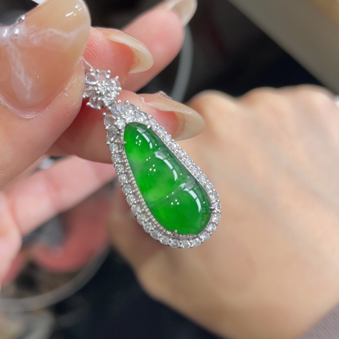 【闪购商品】翡翠颈饰未镶嵌
