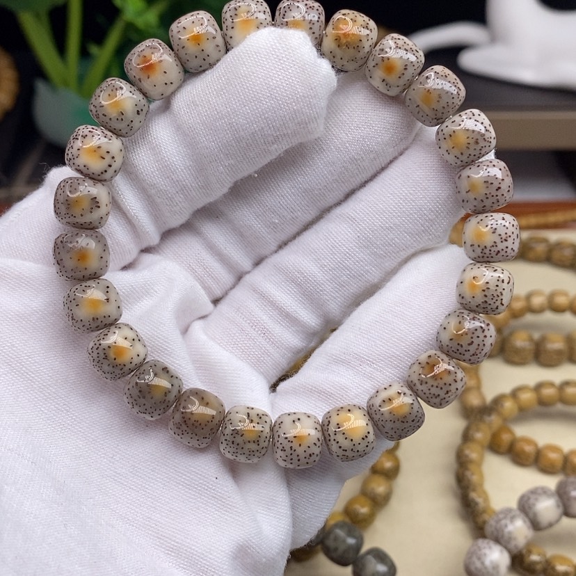 【闪购商品】星月菩提手串小**?