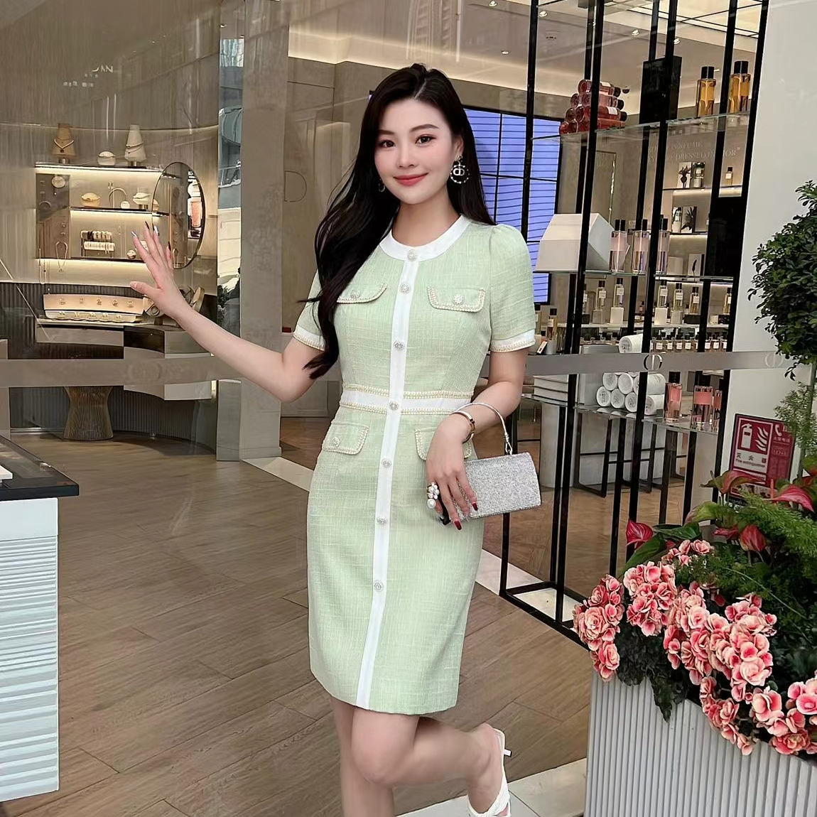 深圳南油高端女装