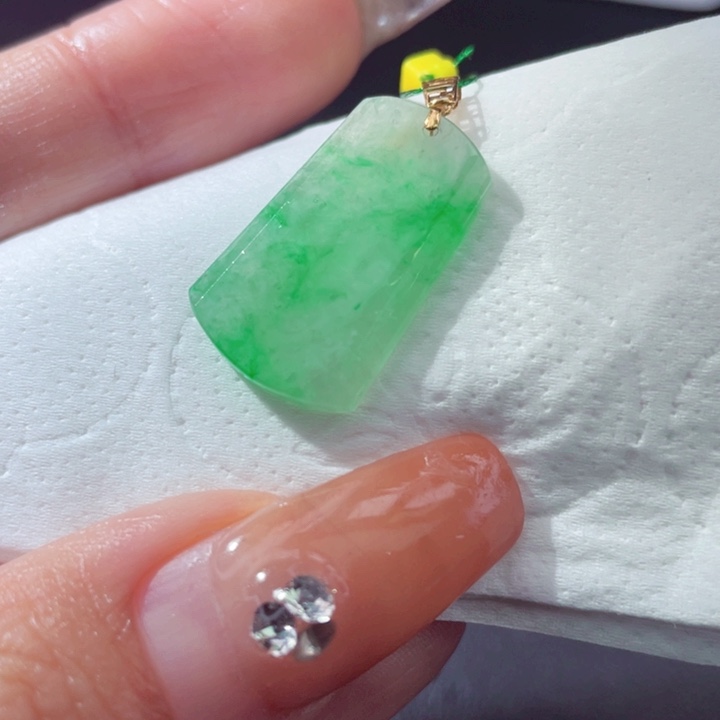 定制翡翠未镶嵌翡翠