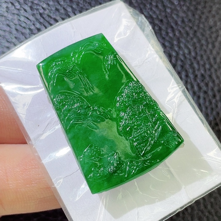 定制翡翠未镶嵌翡翠