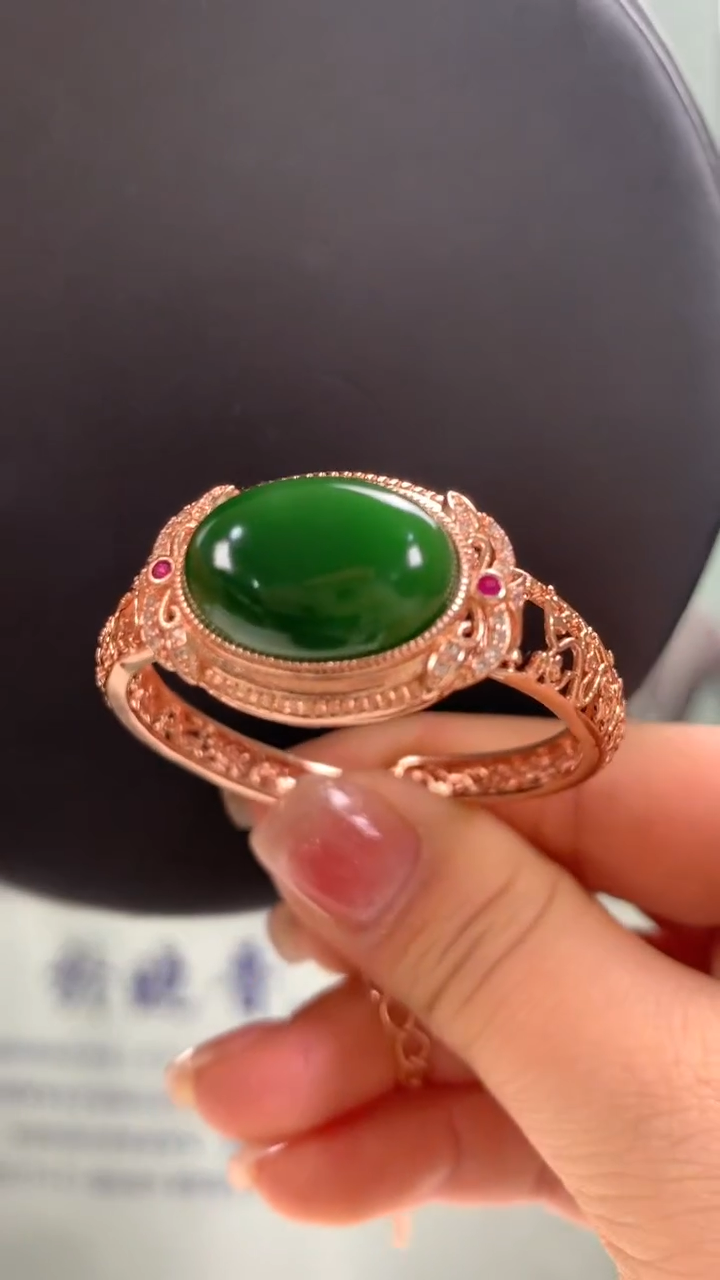 【闪购商品】和田玉手链银S925镶嵌俄罗斯碧玉大蛋面手链