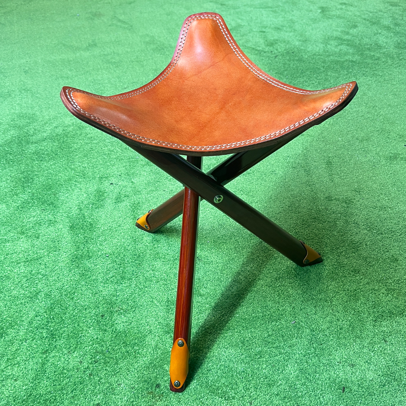 复古牛皮家用实木马扎折叠凳树膏皮户外便捷折叠钓鱼椅牛皮三角凳