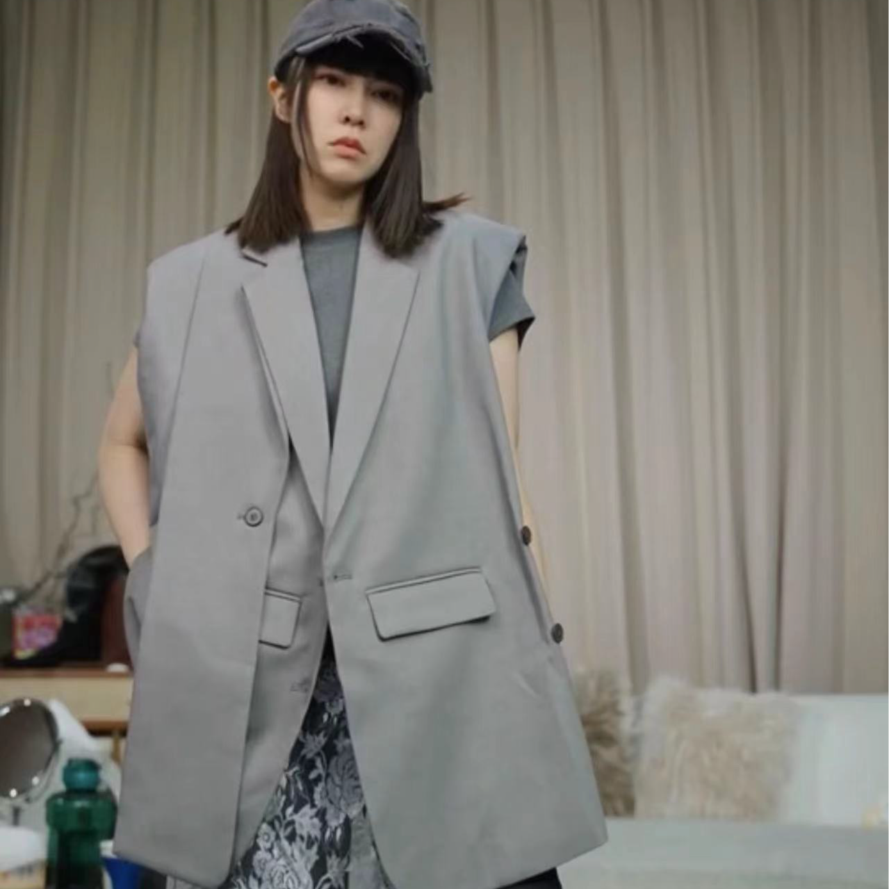 infobyfive福利夏季新款气质女士西装无袖宽松马夹马甲2DD2002