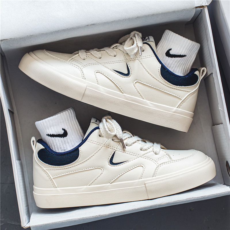 安踏神行男鞋冬季潮流低帮日系小众板鞋初中学生运动增高小白潮鞋