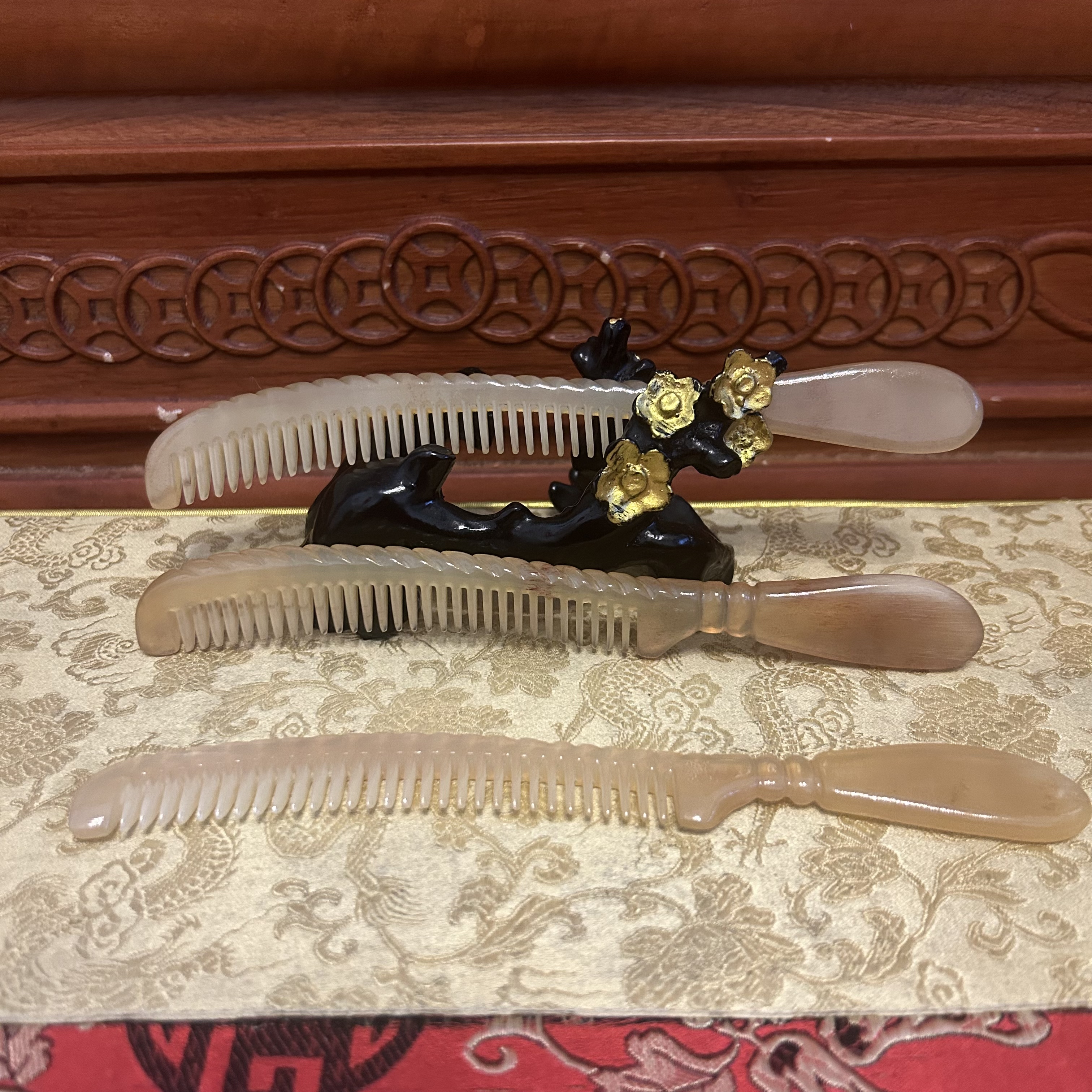 天然羊角窄边手柄梳男士梳女士梳防静电家用梳按摩顺发便携耐用