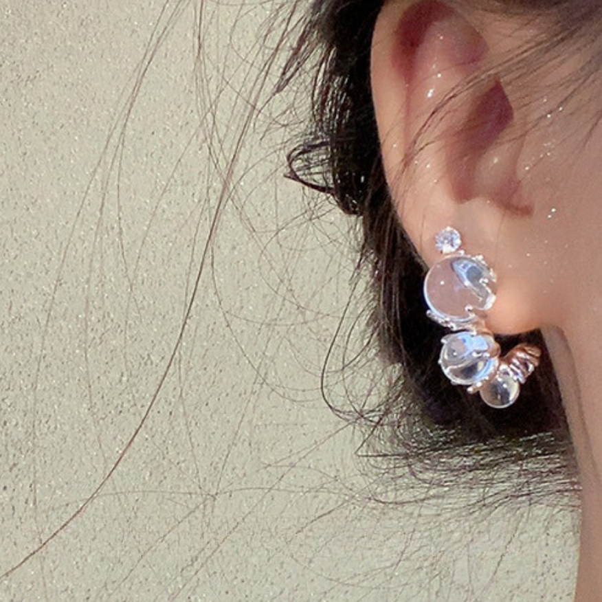 铜合金仿水晶耳饰 轻奢简约ins温柔设计感明星同款耳钉饰品耳环