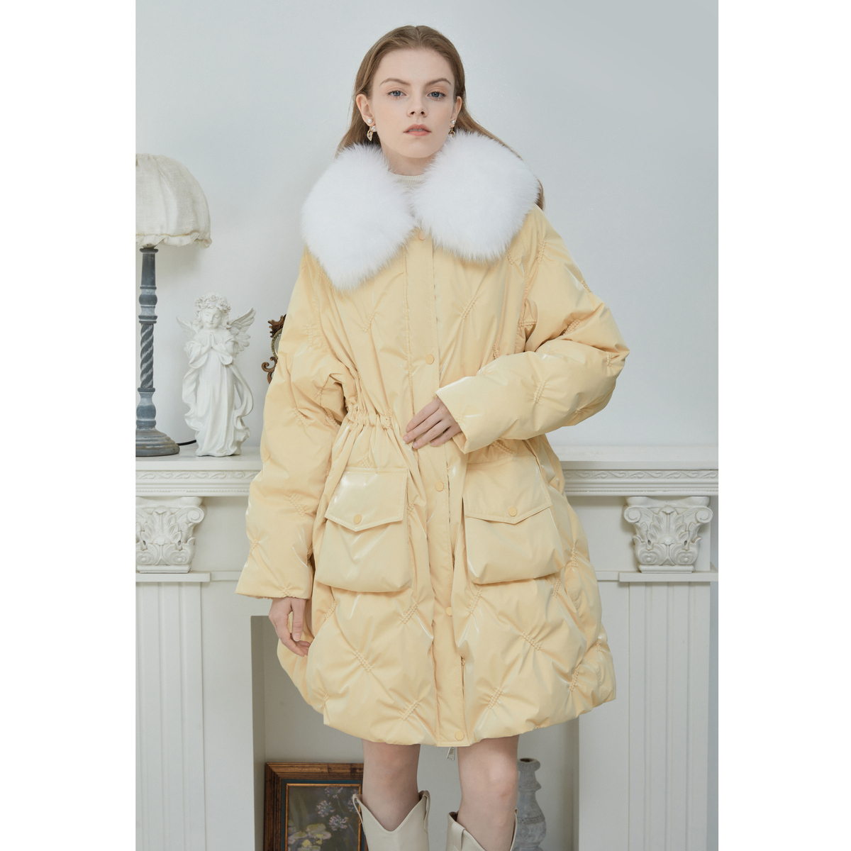 【诗语专属】Caroline冬季新款甜美慵懒大口袋毛领羽绒服ECRCDC87