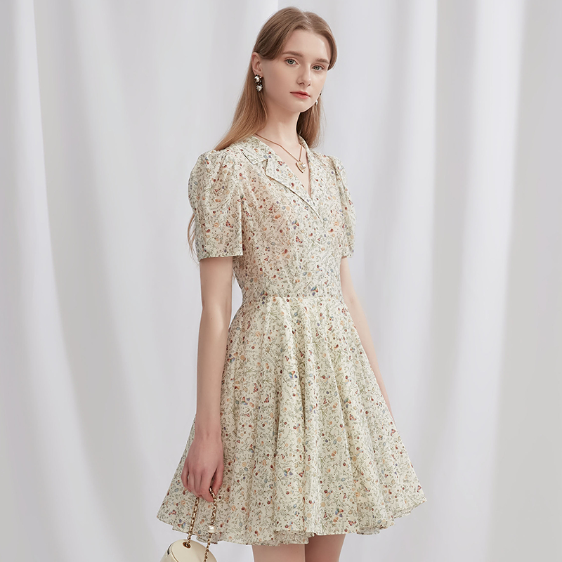 【陈大可专属】Caroline夏季新款连衣裙ECREBA43