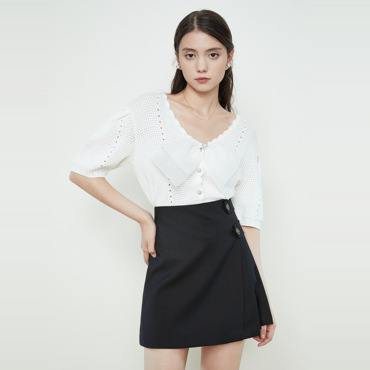 [诗语专属]Caroline春季显瘦甜美优雅蝴蝶结V领毛针织衫ECRDAA80