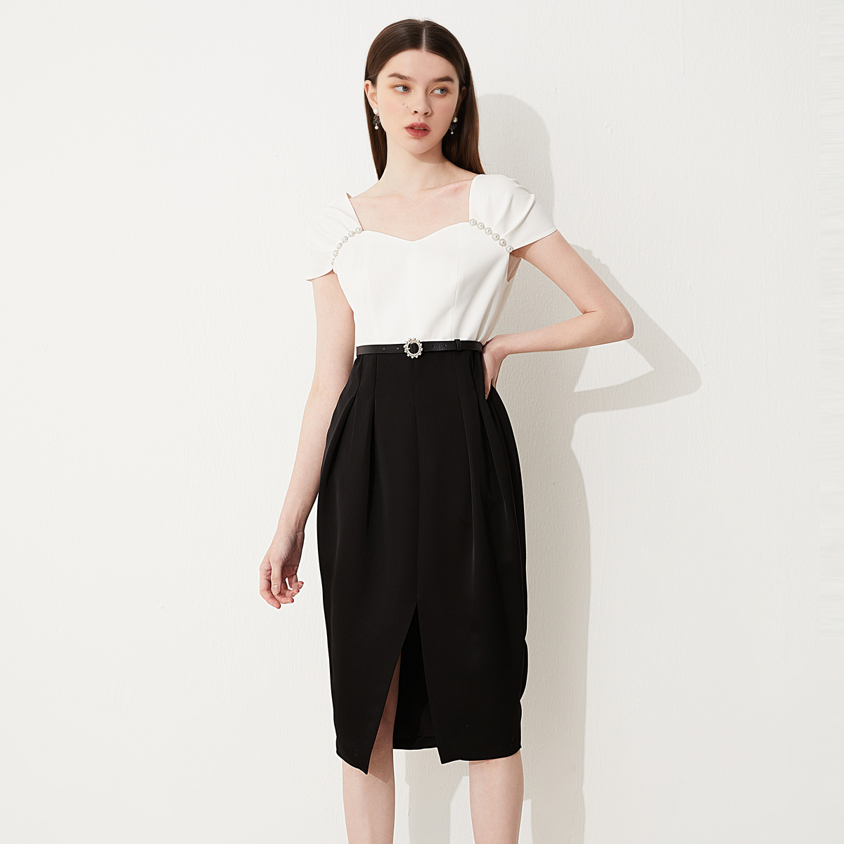 【诗语专属】Caroline夏季新款时尚简约拼接方领气质连衣裙WCRDBA18