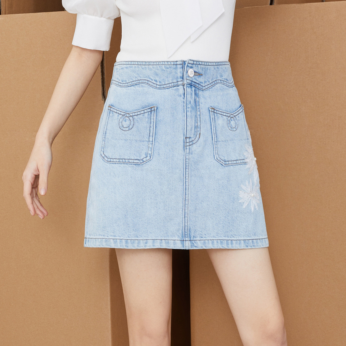 【陈大可专属】Caroline夏季新款简约双口袋A字牛仔半裙ECRDBB19