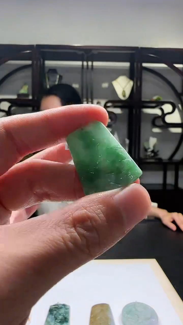 【闪购商品】翡翠颈饰未镶嵌LW@@QD1WX00475