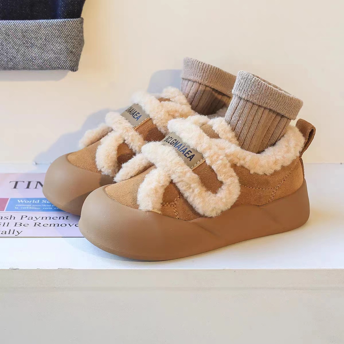 【3313】2023秋冬季加绒儿童运动板鞋女童软底男童二棉鞋子时尚潮牌