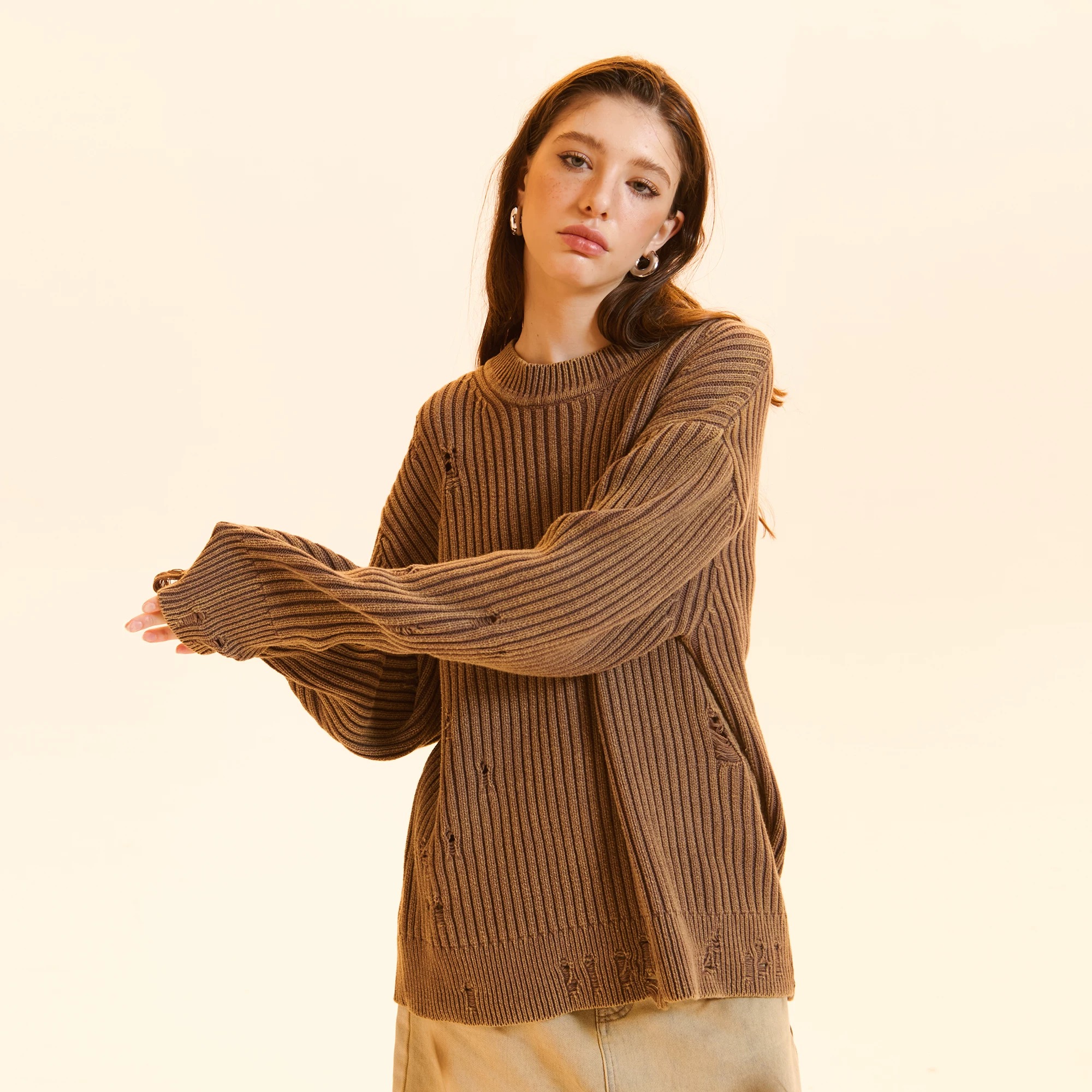 Cozydoll砂洗棕复古手工破坏慵懒风宽松落肩针织毛衣