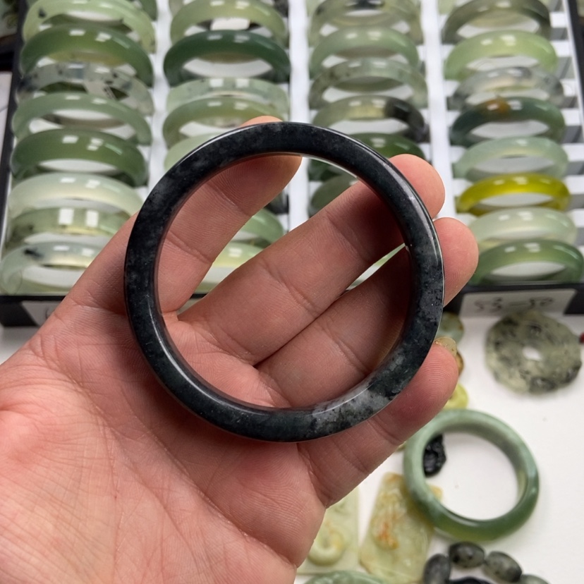 【闪购商品】岫玉手镯未镶嵌大*熊