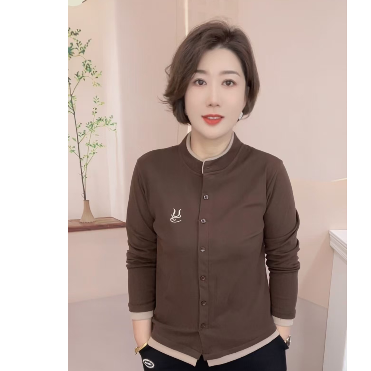 2025冬季新品双面德绒时尚简约百搭刺绣加厚圆领拼色长袖打底衫