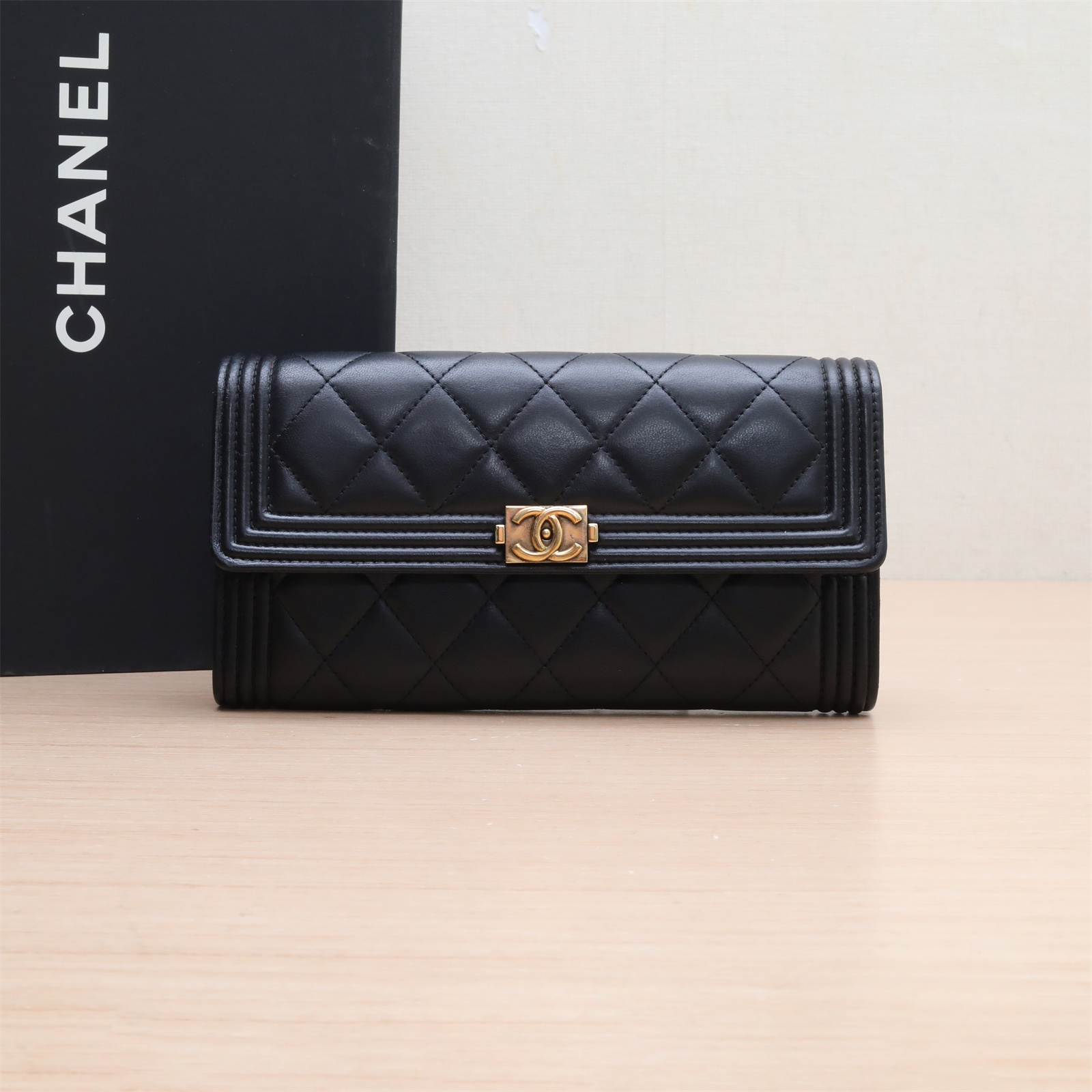 95新 Chanel/香奈儿 小花攀攀Leboy 长款钱包 17.5cm 皮革S 20开