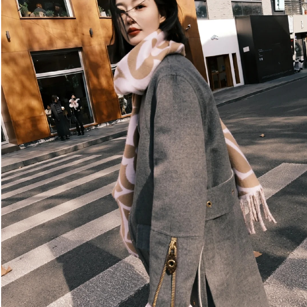 全新未使用 LouisVuitton/路易威登 小花攀攀LV围巾 流苏边饰羊毛