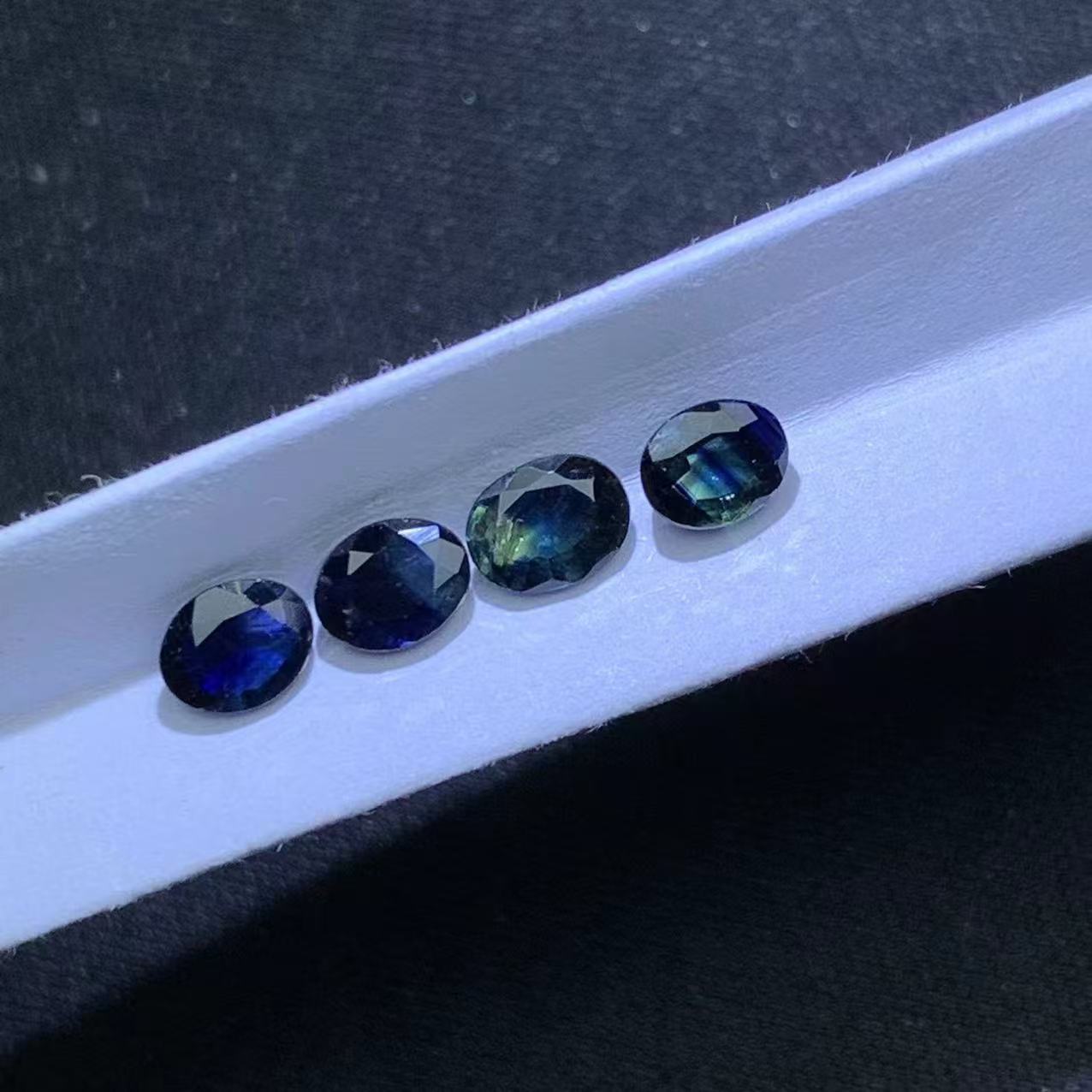 天然斯里兰卡无烧水鸭绿蓝宝石一对