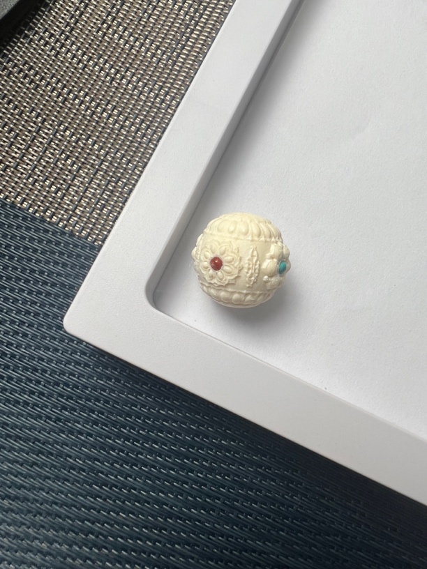 Z056猛犸牙精品雕刻八宝珠镶嵌款顶珠配饰散珠